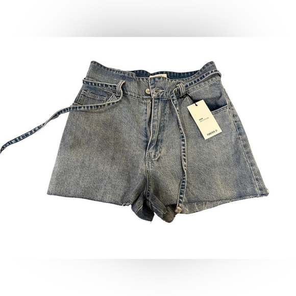 Forever 21 High Waisted Jean Shorts - Light Wash - Picture 2 of 9